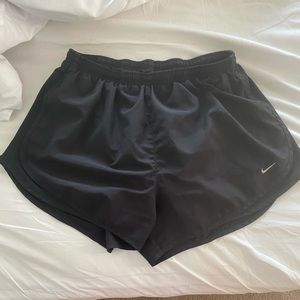 Nike running short dri fit size xl